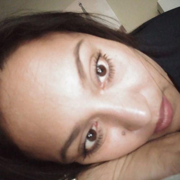 Meet your Posher, Yessenia - Picture 1 of 1